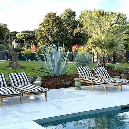 537 Emilion - Luxury 4* Saint-Laurent-des-Combes