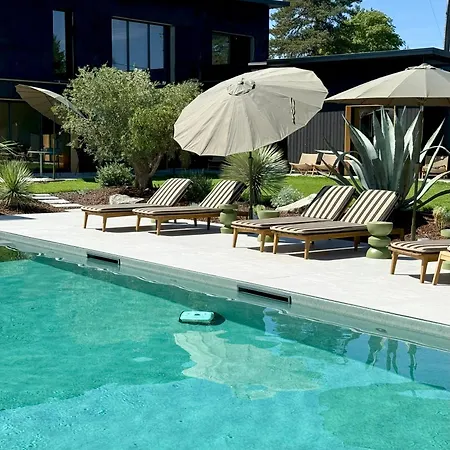 537 Emilion - Luxury 4* Saint-Laurent-des-Combes